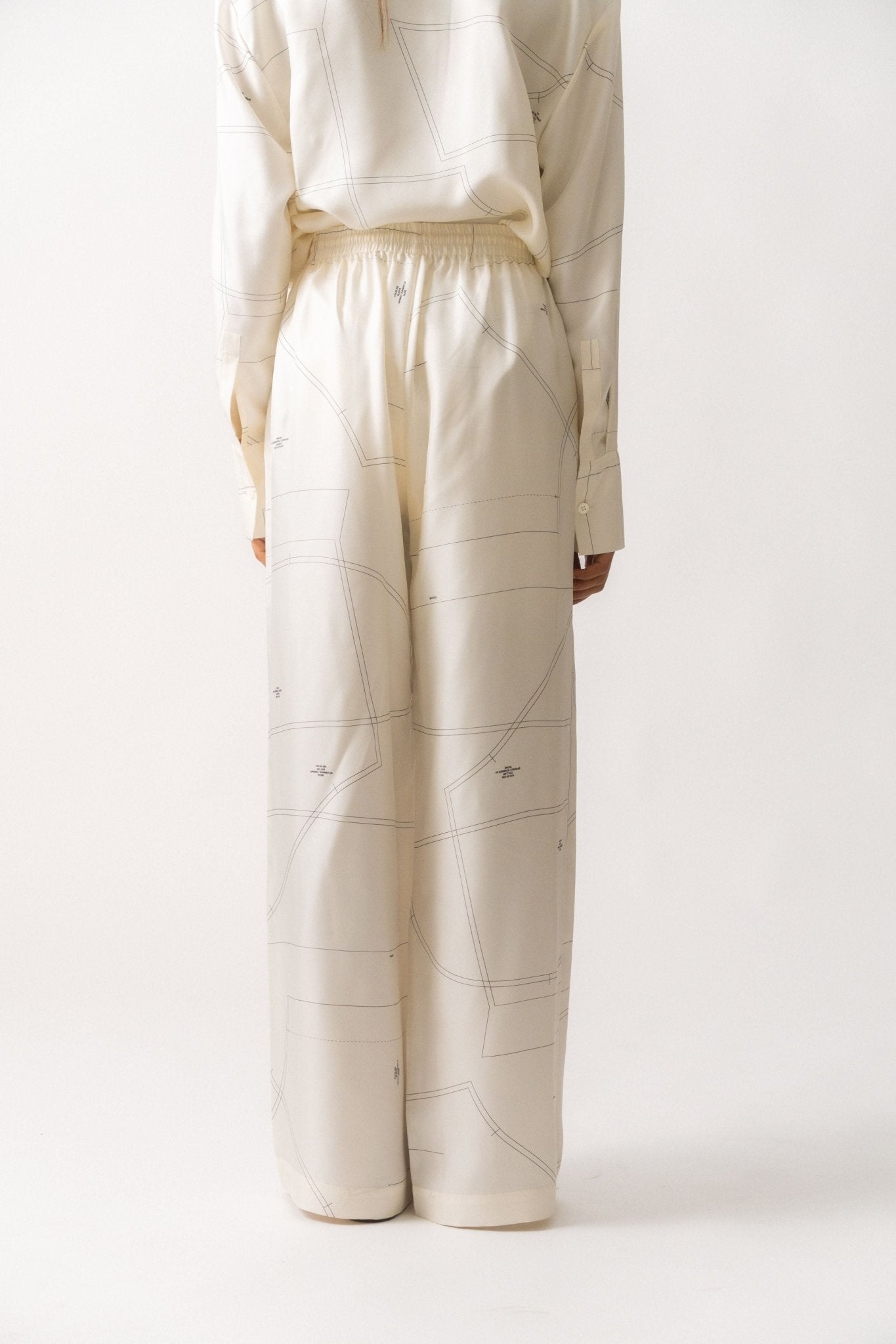 Róhe Wide Leg Printed Silk Trousers - Bessette
