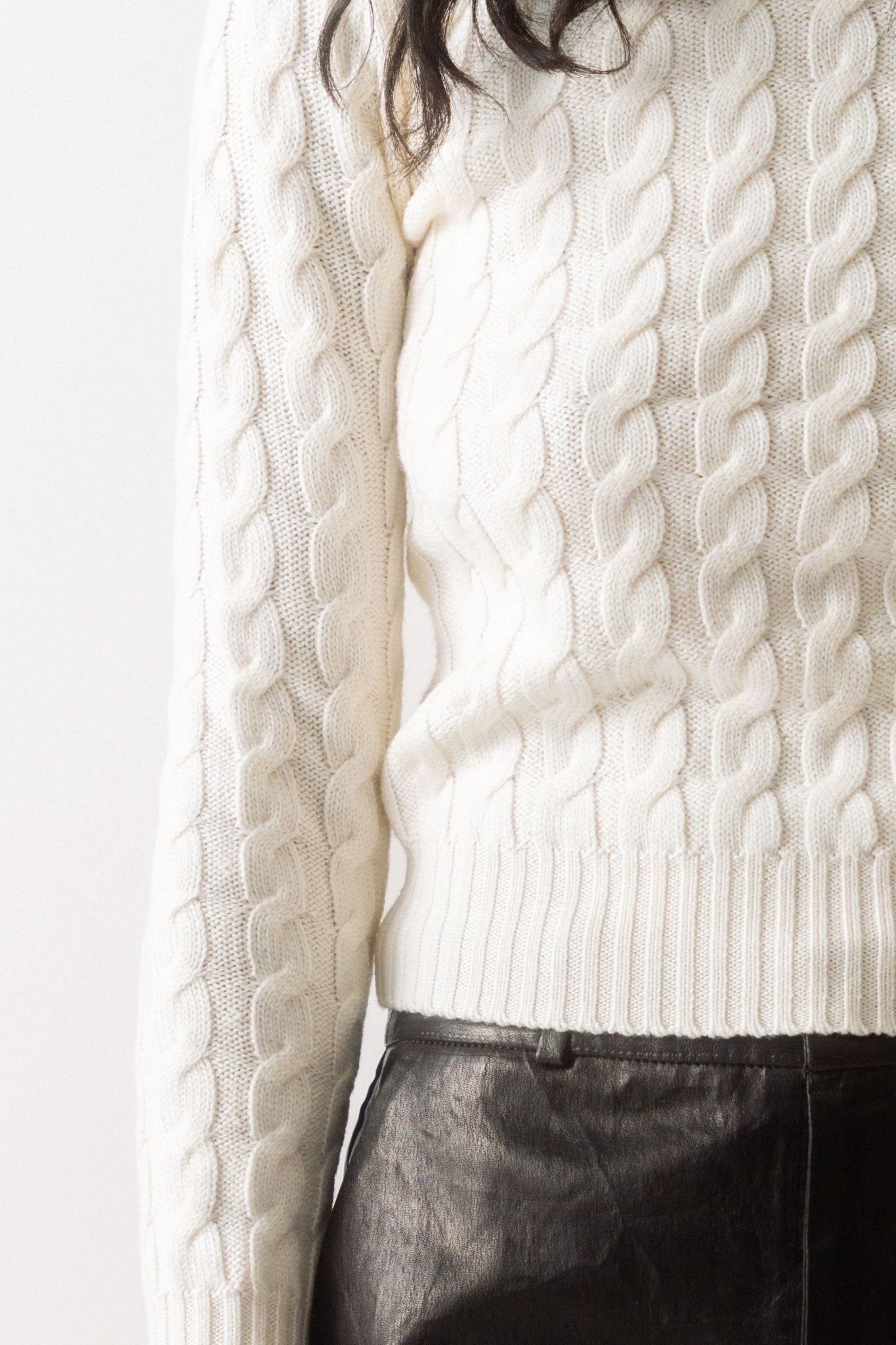 Toteme Petite Cable Knit Cream - Bessette
