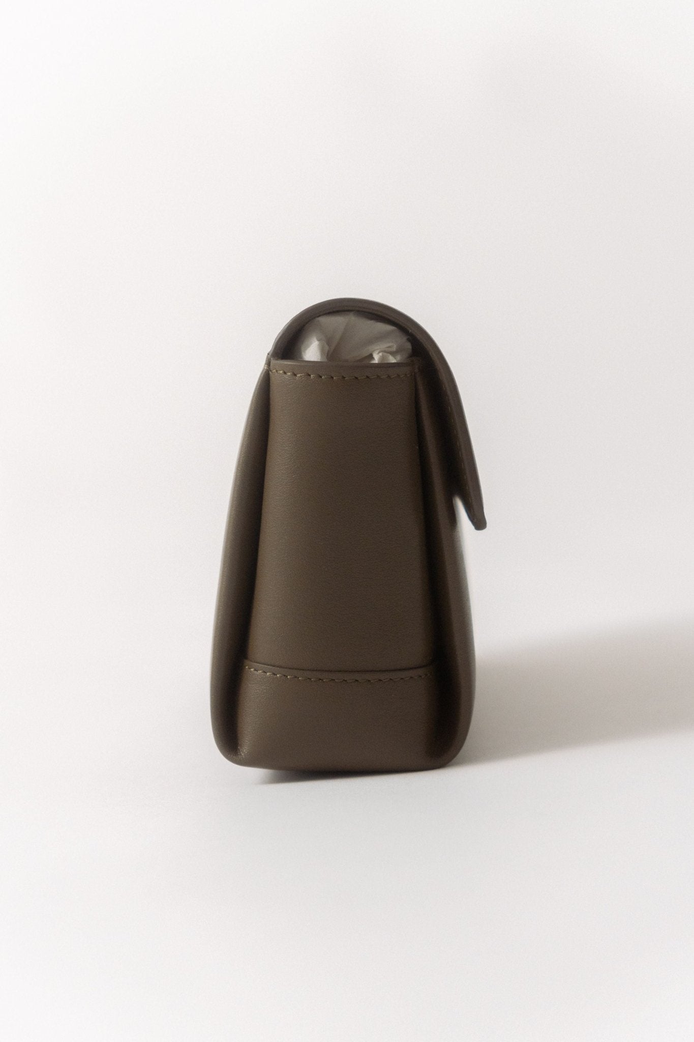 Toteme Soft T-Clutch Khaki - Bessette